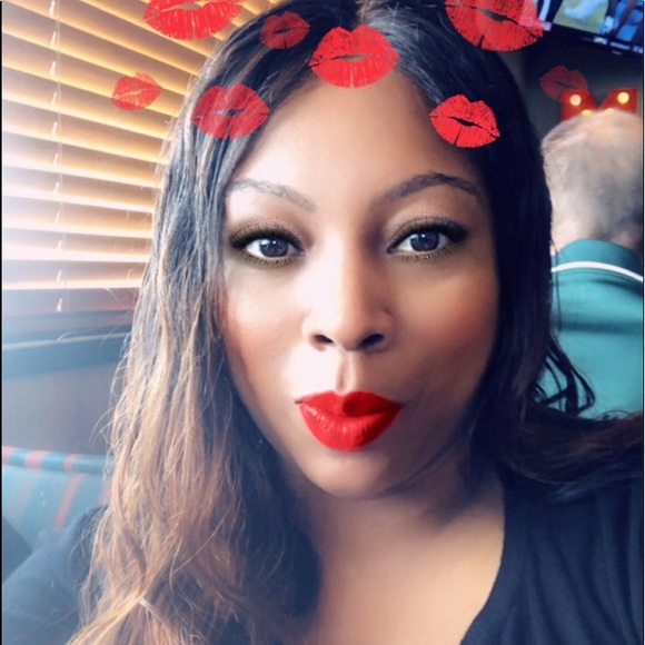 Meet your Posher, Nancy - Picture 1 of 1